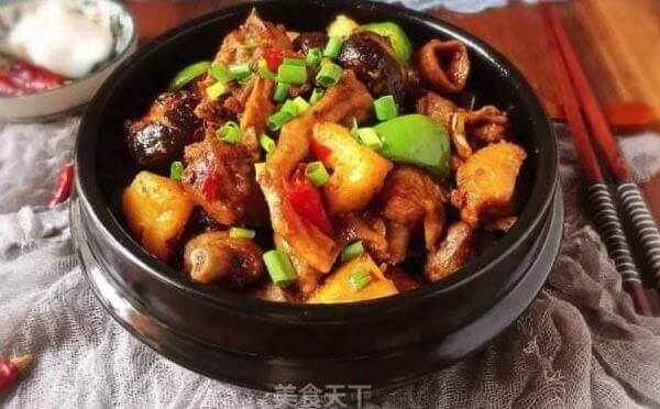 美食天下+小程序,海量美食菜谱与美食社区_美食小程序-咕嘟网络科···